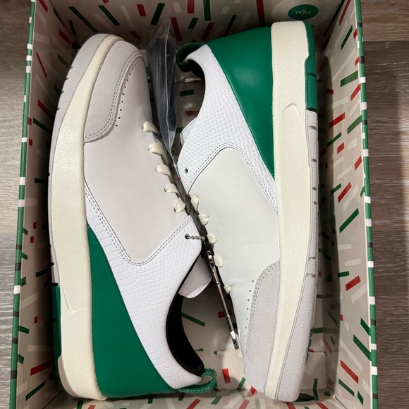 Men’s Air Jordan 2 Retro Low Nina Chanel Abney White Green - Picture 3 of 6